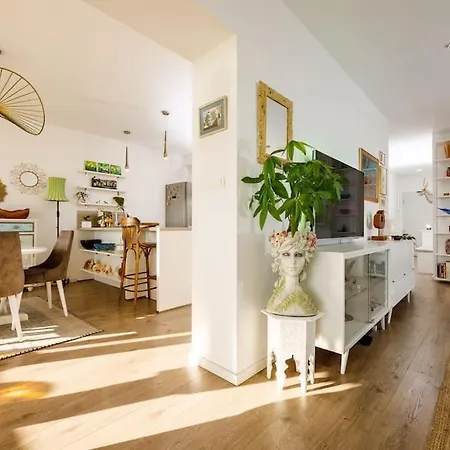 Sunset Oasis “velly” 1br W/ Sea View & Parking Lejlighed Split