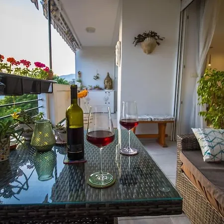 Lejlighed Sunset Oasis “velly” 1br W/ Sea View & Parking Split