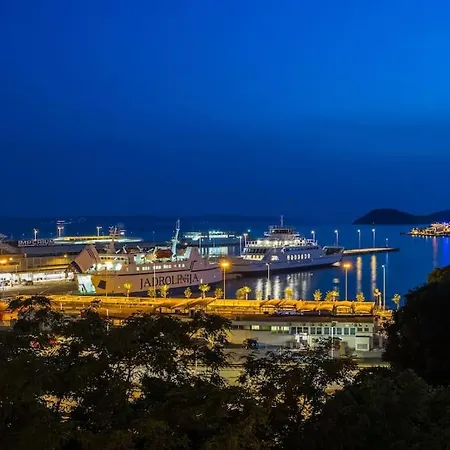 Lejlighed Sunset Oasis “velly” 1br W/ Sea View & Parking