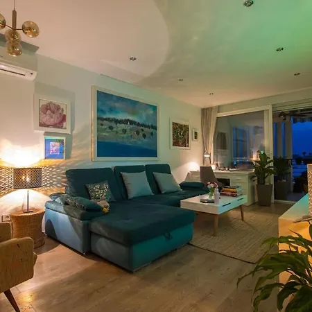 Lejlighed Sunset Oasis “velly” 1br W/ Sea View & Parking