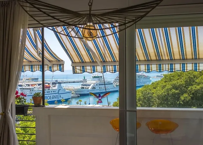 Sunset Oasis “velly” 1br W/ Sea View & Parking Spalato