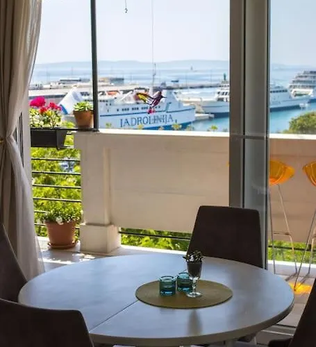Sunset Oasis “velly” 1br W/ Sea View & Parking *